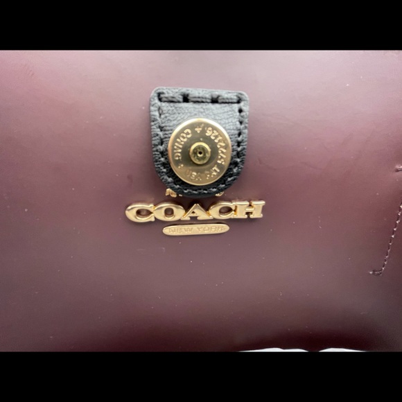 NWT Coach Large Avenue Carryall (purse/tote) - Picture 7 of 10